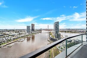 Melbourne Lifestyle Apartments - Best Views on Collins