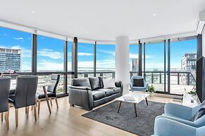 Melbourne Lifestyle Apartments - Best Views on Collins
