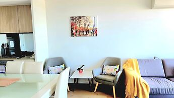 Melbourne Lifestyle Apartments - Best Views on Collins