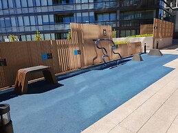 Melbourne Lifestyle Apartments - Best Views on Collins