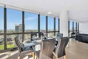 Melbourne Lifestyle Apartments - Best Views on Collins