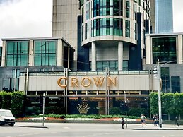 Melbourne Lifestyle Apartments - Best Views on Collins