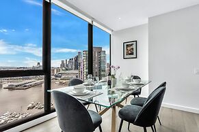 Melbourne Lifestyle Apartments - Best Views on Collins