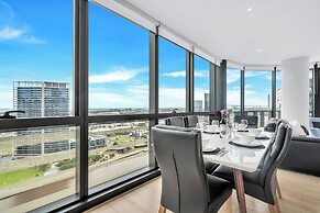 Melbourne Lifestyle Apartments - Best Views on Collins