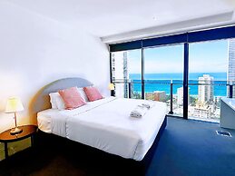 Circle On Cavill Surfers Paradise Apartments-Holiday Paradise