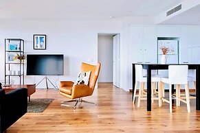 Circle On Cavill Surfers Paradise Apartments-Holiday Paradise