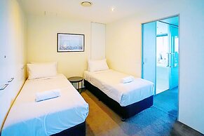 Circle On Cavill Surfers Paradise Apartments-Holiday Paradise