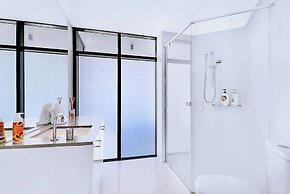 Circle On Cavill Surfers Paradise Apartments-Holiday Paradise