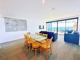 Circle On Cavill Surfers Paradise Apartments-Holiday Paradise