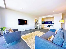 Circle On Cavill Surfers Paradise Apartments-Holiday Paradise