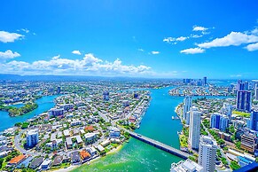 Circle On Cavill Surfers Paradise Apartments-Holiday Paradise