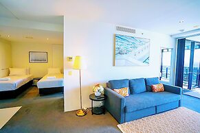 Circle On Cavill Surfers Paradise Apartments-Holiday Paradise