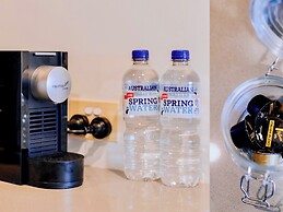 Circle On Cavill Surfers Paradise Apartments-Holiday Paradise