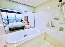 Circle On Cavill Surfers Paradise Apartments-Holiday Paradise