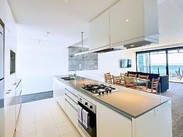 Circle On Cavill Surfers Paradise Apartments-Holiday Paradise