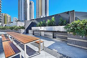 Circle On Cavill Surfers Paradise Apartments-Holiday Paradise
