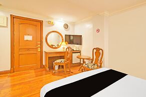 Townhouse Oak VIP Suites