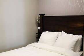 Barefoot Caye Caulker Hotel