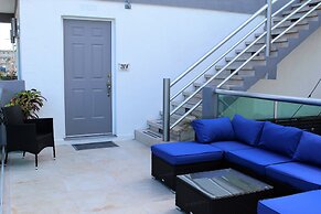 Barefoot Caye Caulker Hotel