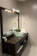 Barefoot Caye Caulker Hotel