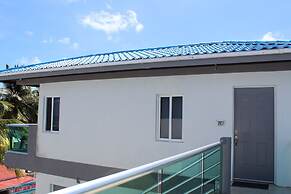 Barefoot Caye Caulker Hotel