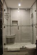 Barefoot Caye Caulker Hotel