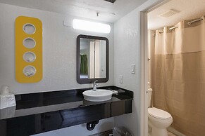 Studio 6 Barstow, CA