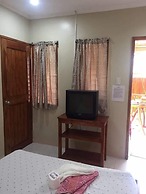 D's Ocean View Beach Resort