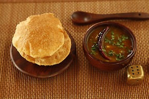 Anandam Clarks Inn Suites Vrindavan