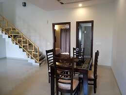 Anandam Clarks Inn Suites Vrindavan