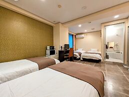 Kanazawa Station Hotel