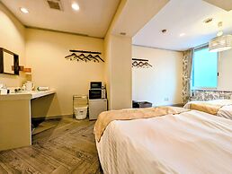 Kanazawa Station Hotel