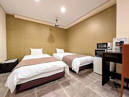 Kanazawa Station Hotel