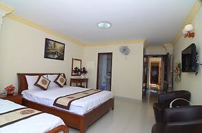 RedDoorz Plus @ Pham Ngu Lao 2