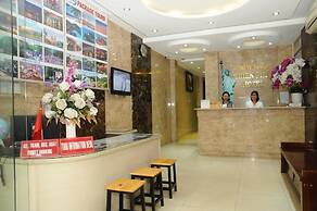 RedDoorz Plus @ Pham Ngu Lao 2