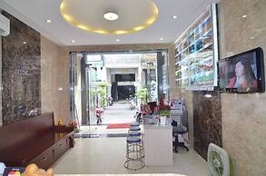 RedDoorz Plus @ Pham Ngu Lao 2