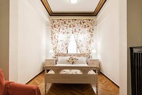 Nephiria's Art House, Under the Acropolis