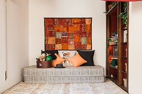 Nephiria's Art House, Under the Acropolis