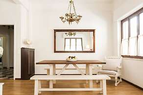 Nephiria's Art House, Under the Acropolis