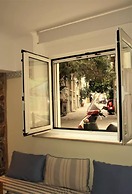 Nephiria, Back to Tradition, In the heart of Plaka