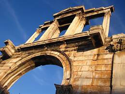 Nephiria, Back to Tradition, In the heart of Plaka