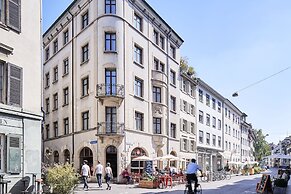 Consum Boutique Hotel