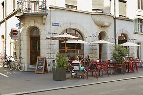 Consum Boutique Hotel