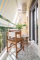 Nephiria, Live like a local next to Acropolis