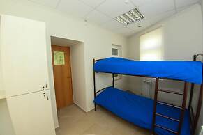 Kupe Capsule Hotel & Hostel