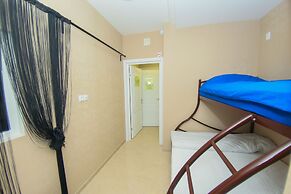 Kupe Capsule Hotel & Hostel