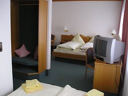 Knüllhotel Tann-Eck