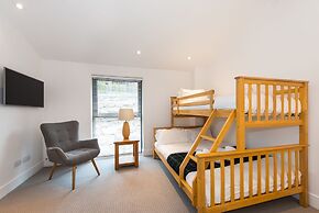 Taymouth Marina-1 Loch View