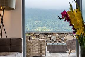 Taymouth Marina-1 Loch View