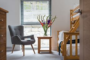 Taymouth Marina-1 Loch View